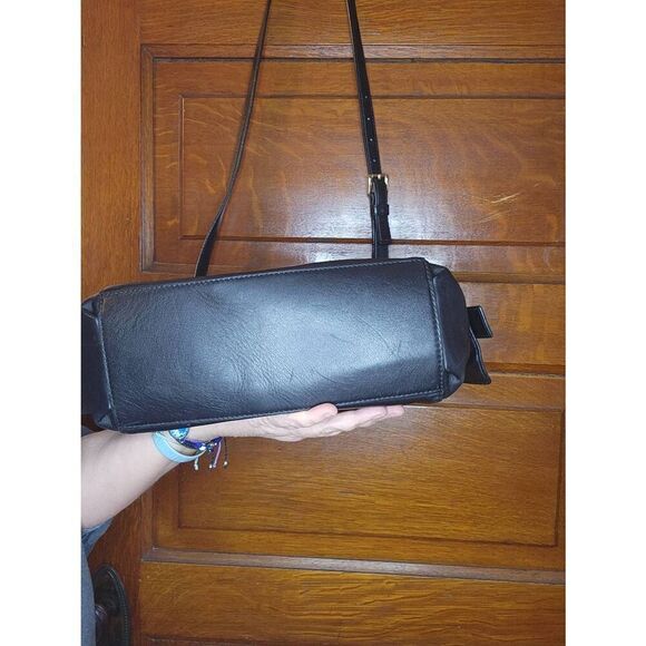 Michael Kors Color Black and gold Shoulder/crossbody Bag - Picture 3 of 5